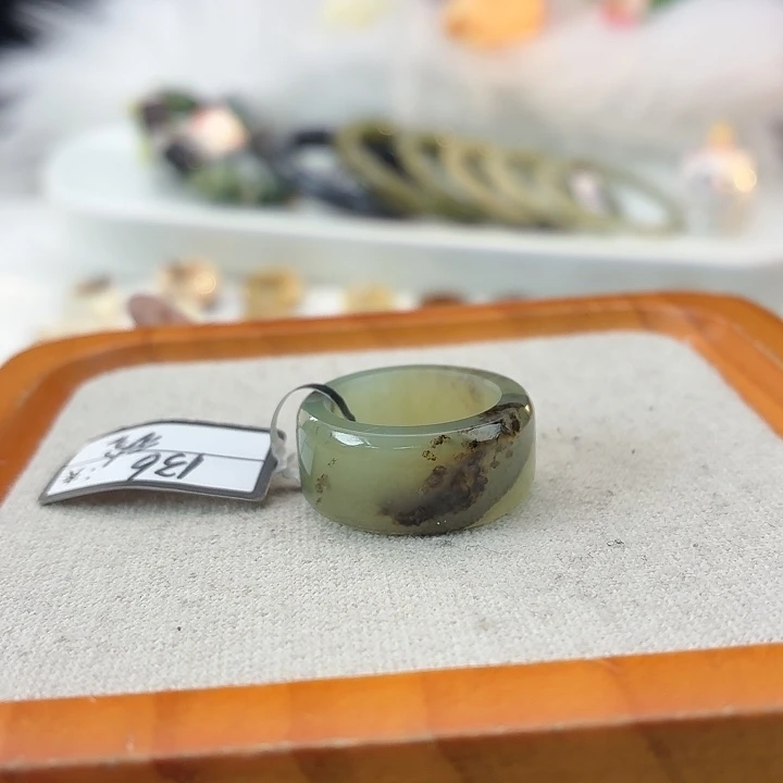 和田玉（糖玉）未镶嵌戒指s131青花圆切17.2不退换