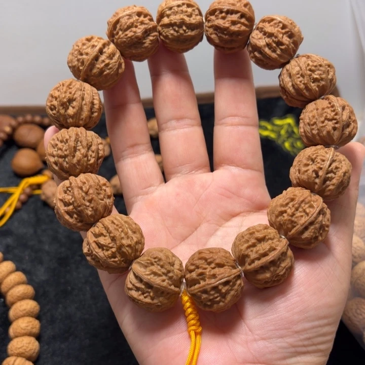 手串文玩核桃偏头磨盘小手持