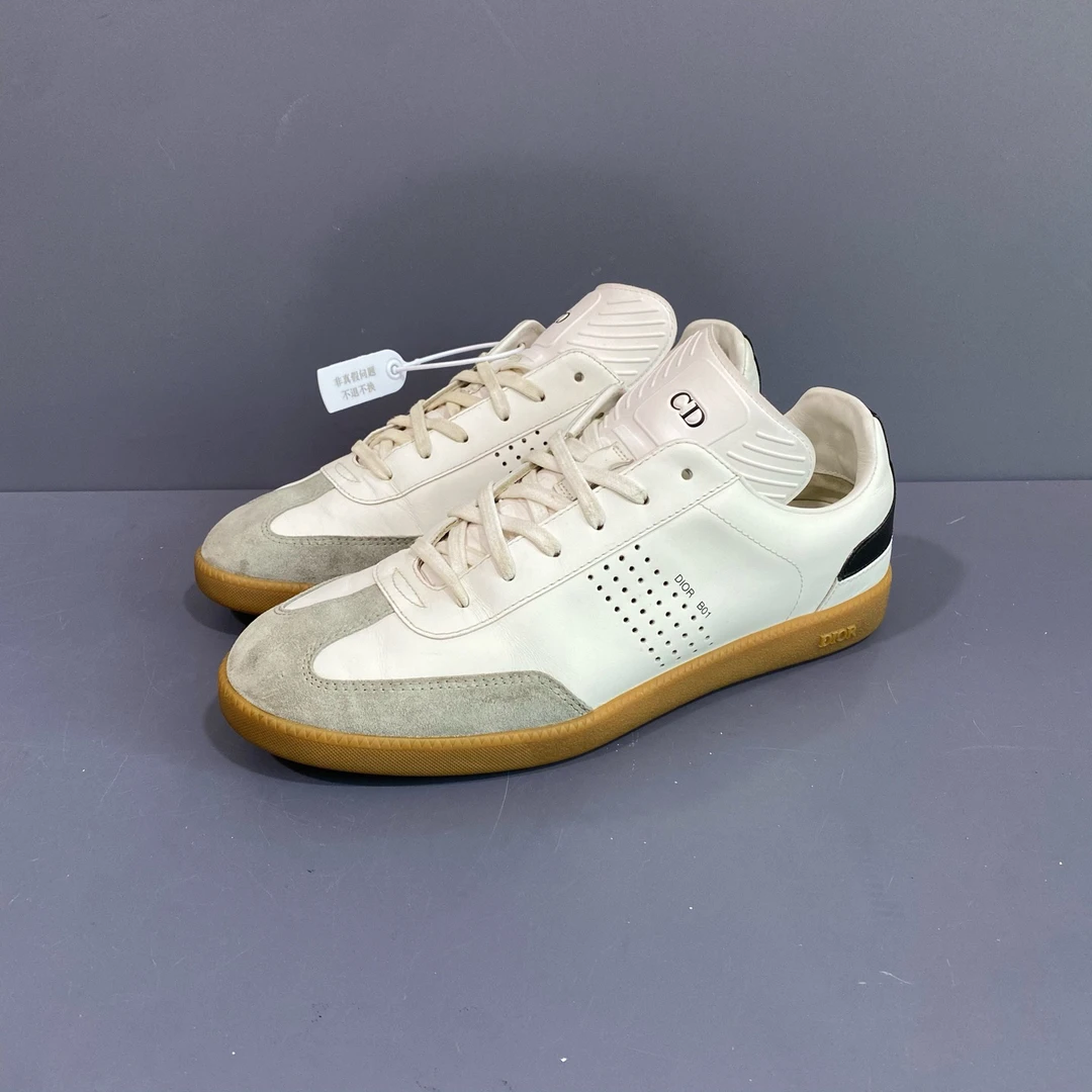 95新 DIOR/迪奥 40码 dior B01小蜜蜂德训鞋 休闲鞋 成色很新 265