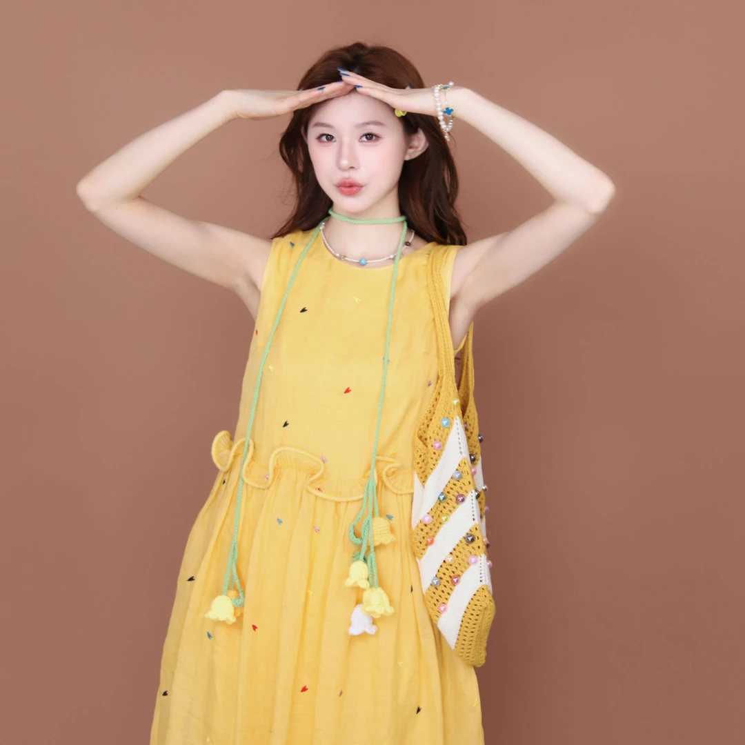 美静在这【100%苎麻】爱心刺绣黄色连衣裙宽松设计无袖长裙XMZH7135