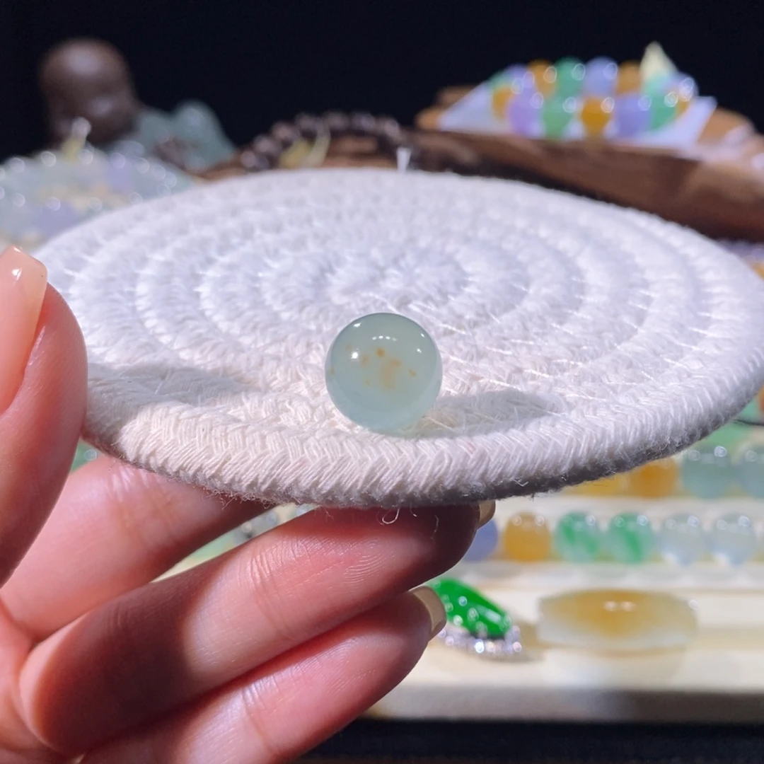 翡翠未镶嵌颈饰晴绿洒金珠卡13