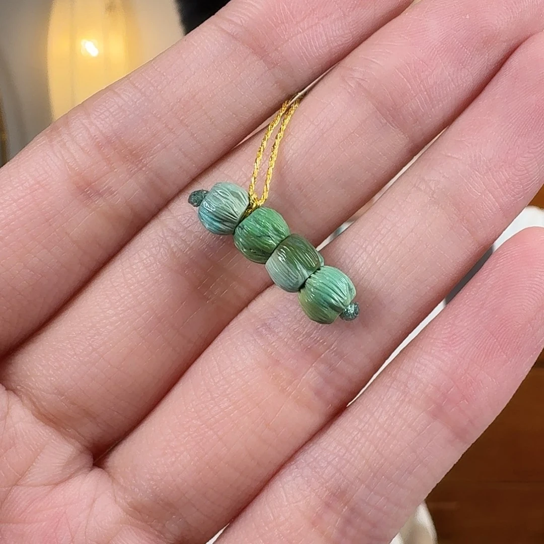 绿松石未镶嵌挂件