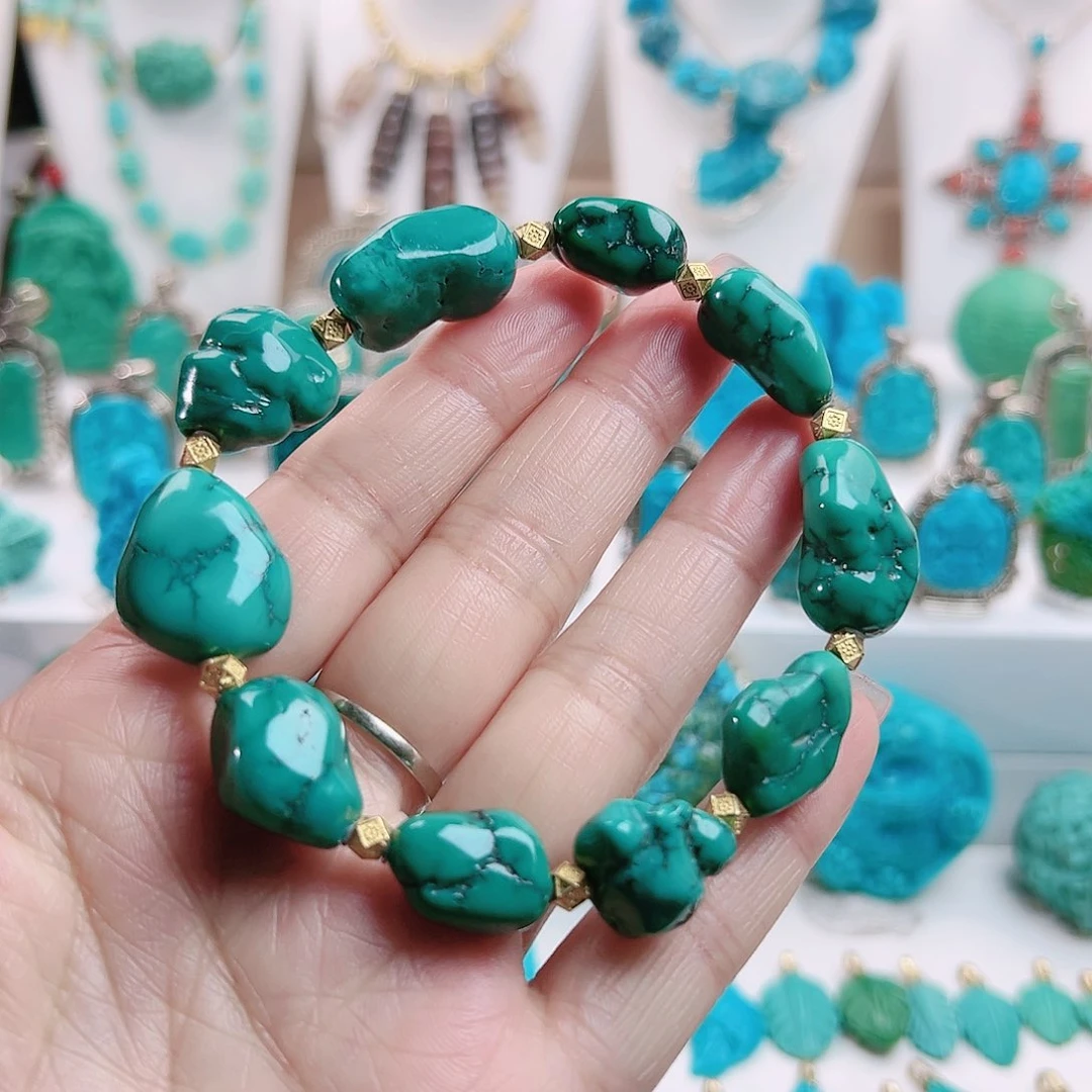 绿松石颈饰未镶嵌