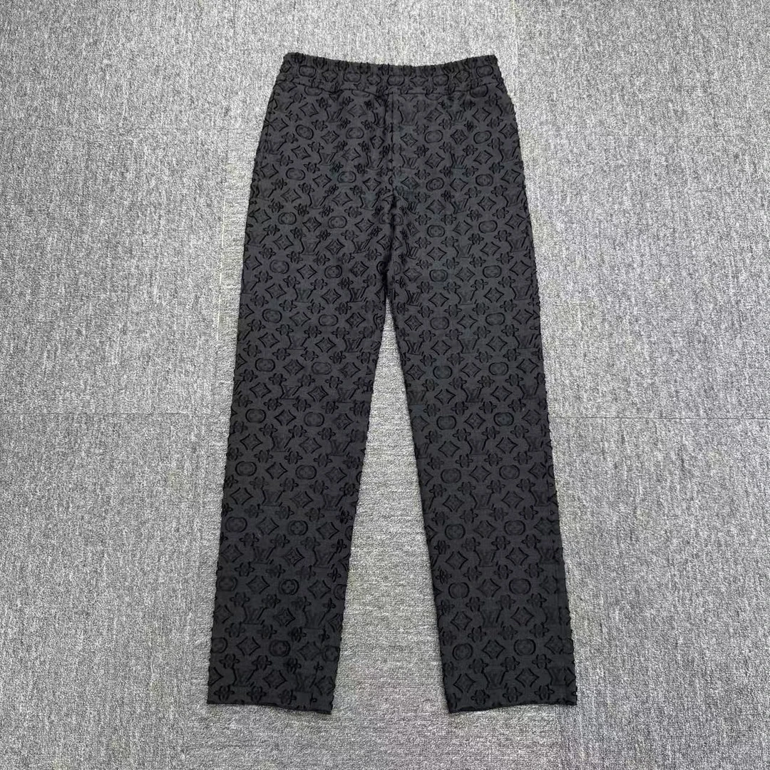 99新 LouisVuitton/路易威登  浮雕刺绣老花休闲裤/38码/14024
