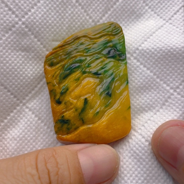 鹏***天翡翠挂件未镶嵌翡翠