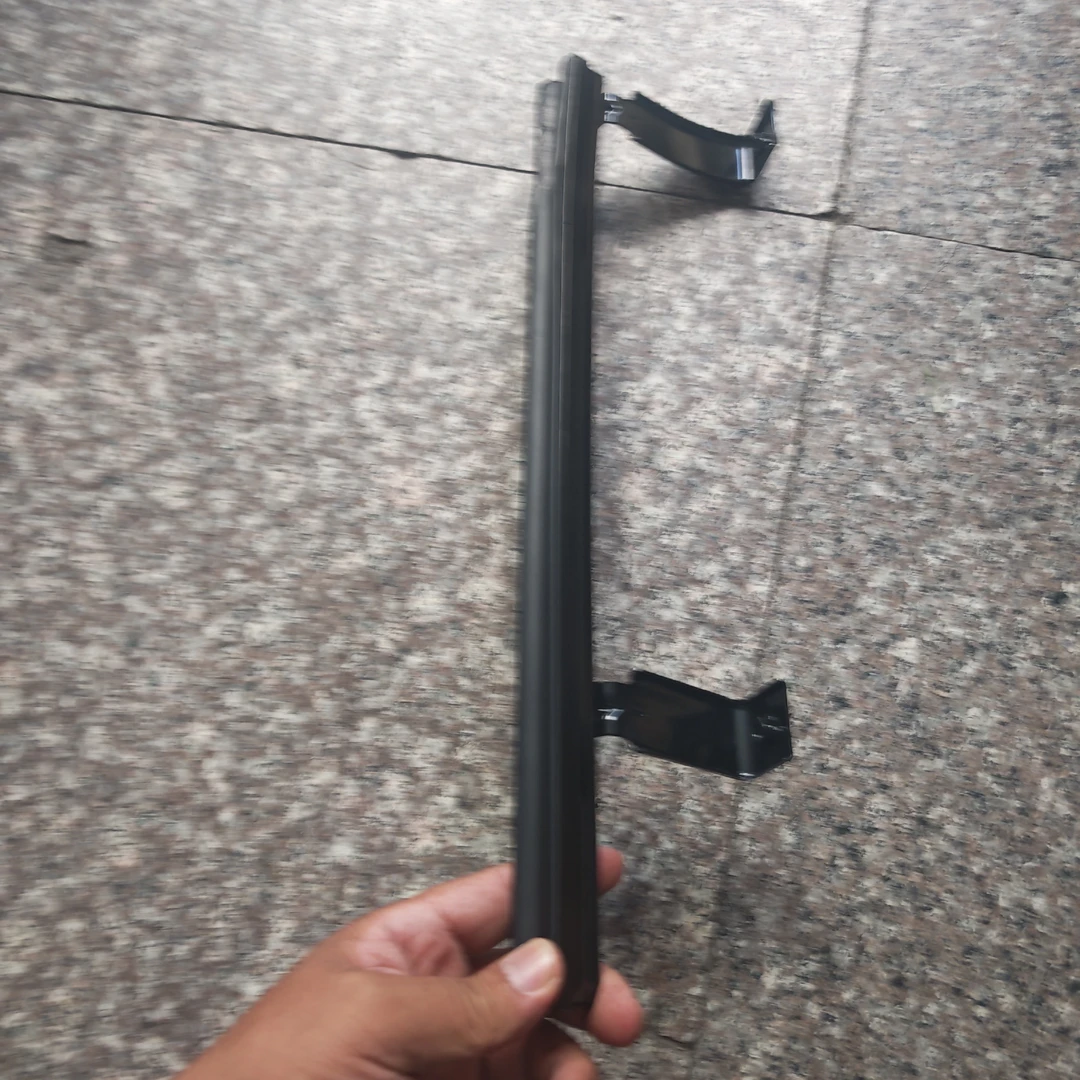 原厂J6车门玻璃卡槽 分左右