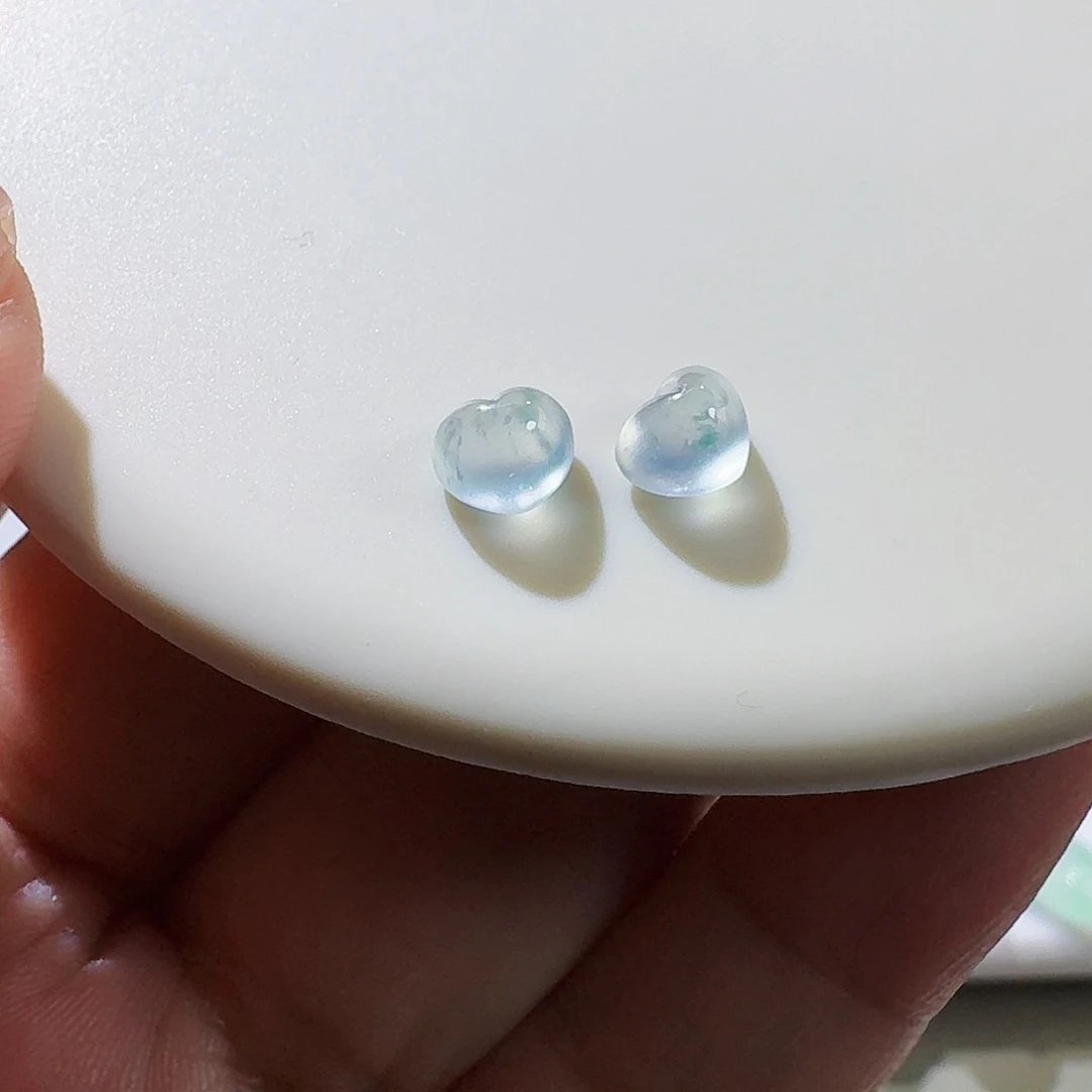 翡翠颈饰未镶嵌裸石