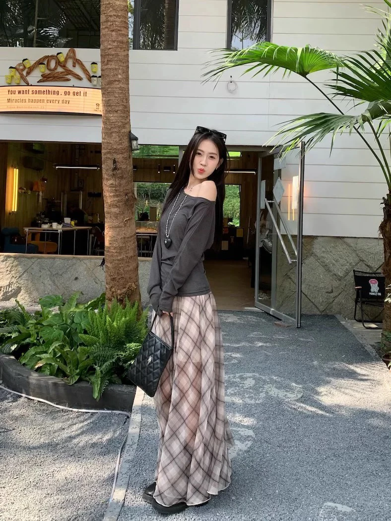 复古格纹设计感显瘦长款半身裙两件套