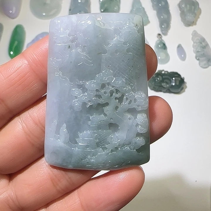 翡翠未镶嵌颈饰翡翠