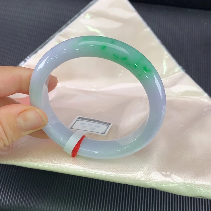 翡翠未镶嵌手镯正圈56