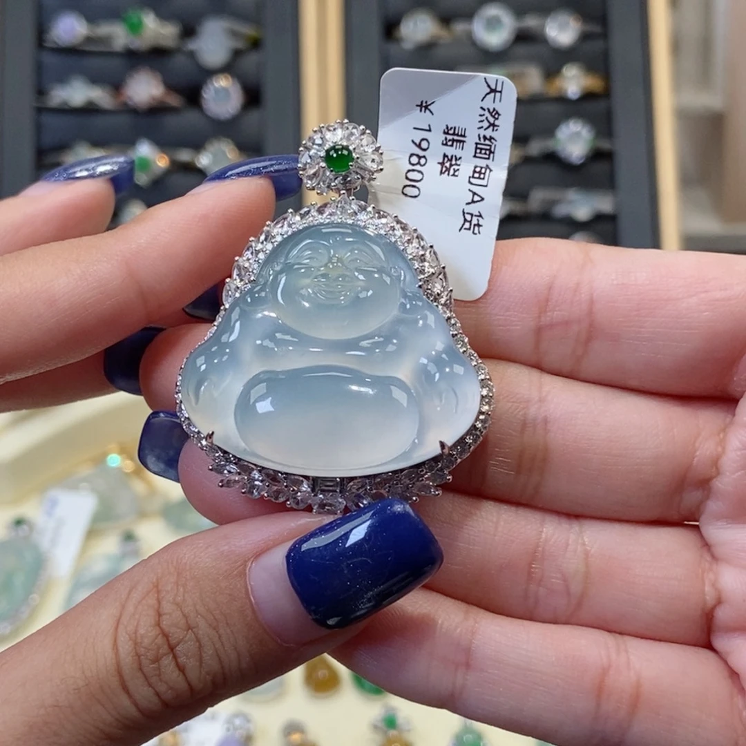 颈饰18K金镶嵌翡翠纯天然缅甸翡翠A货佛公