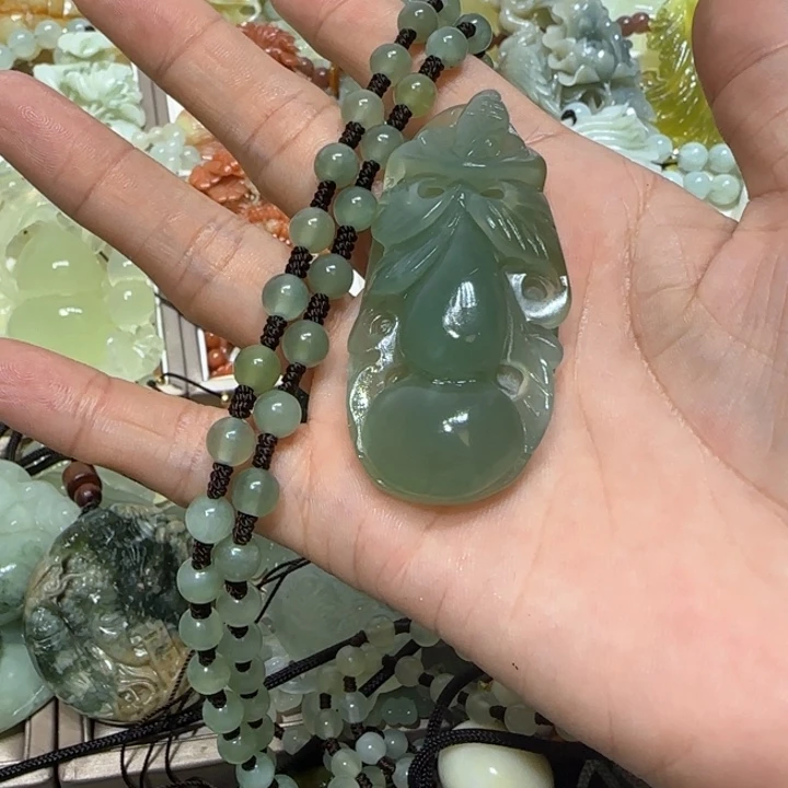 蛇纹石玉吊坠未镶嵌东**程