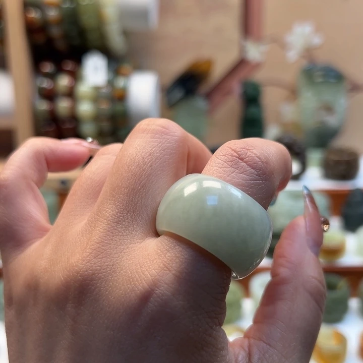 蛇纹石玉未镶嵌戒指内径19