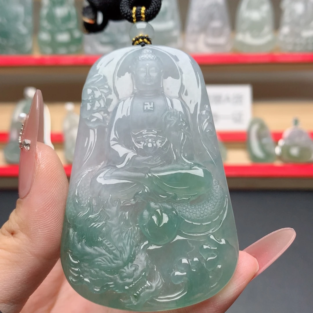 肥***佬颈饰未镶嵌翡翠阿弥陀佛