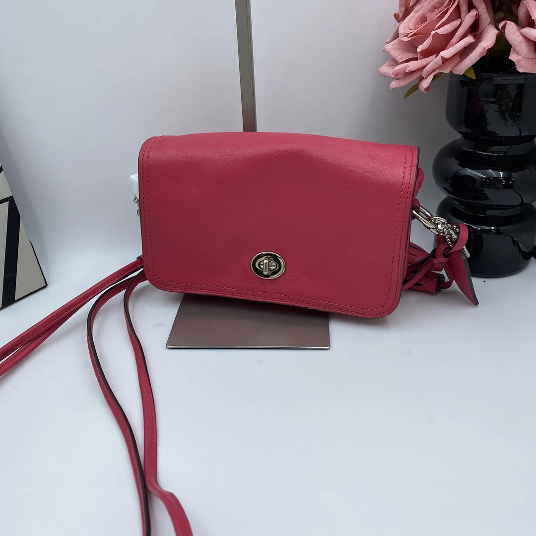 95新 COACH/蔻驰 17346斜挎包