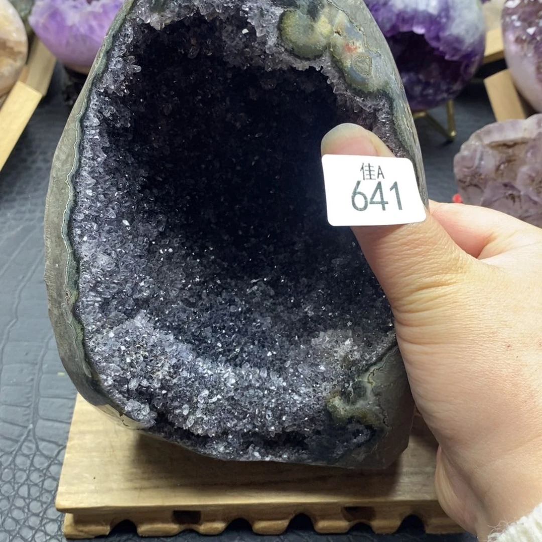 未镶嵌大型摆件（非配饰）紫晶