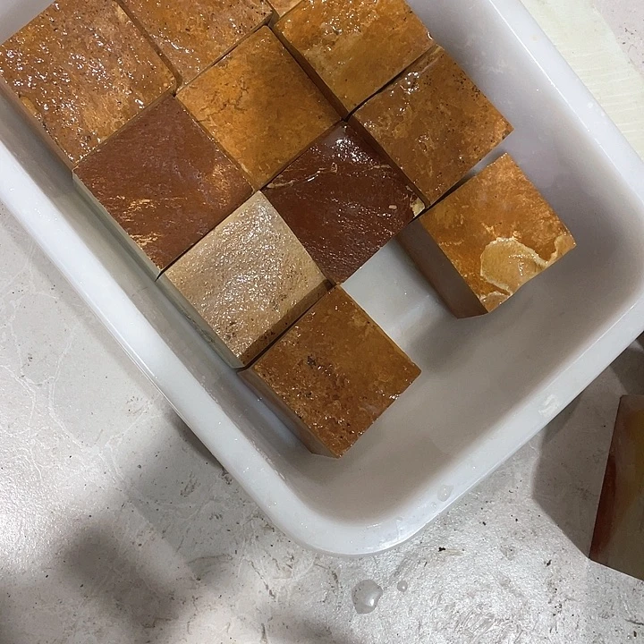 青田石印石冬***．………………