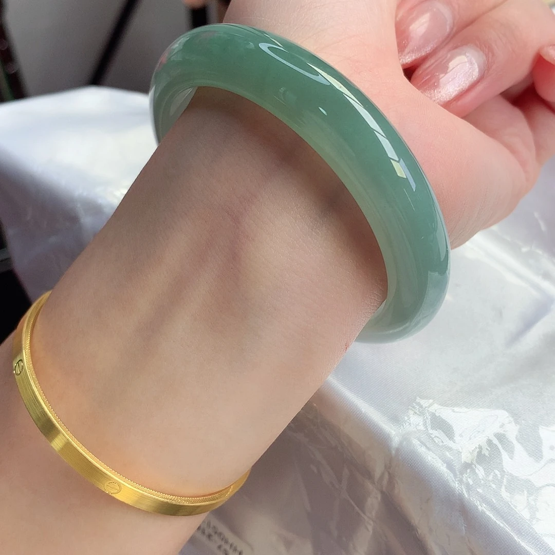 翡翠手镯未镶嵌天然A货翡翠57/58
