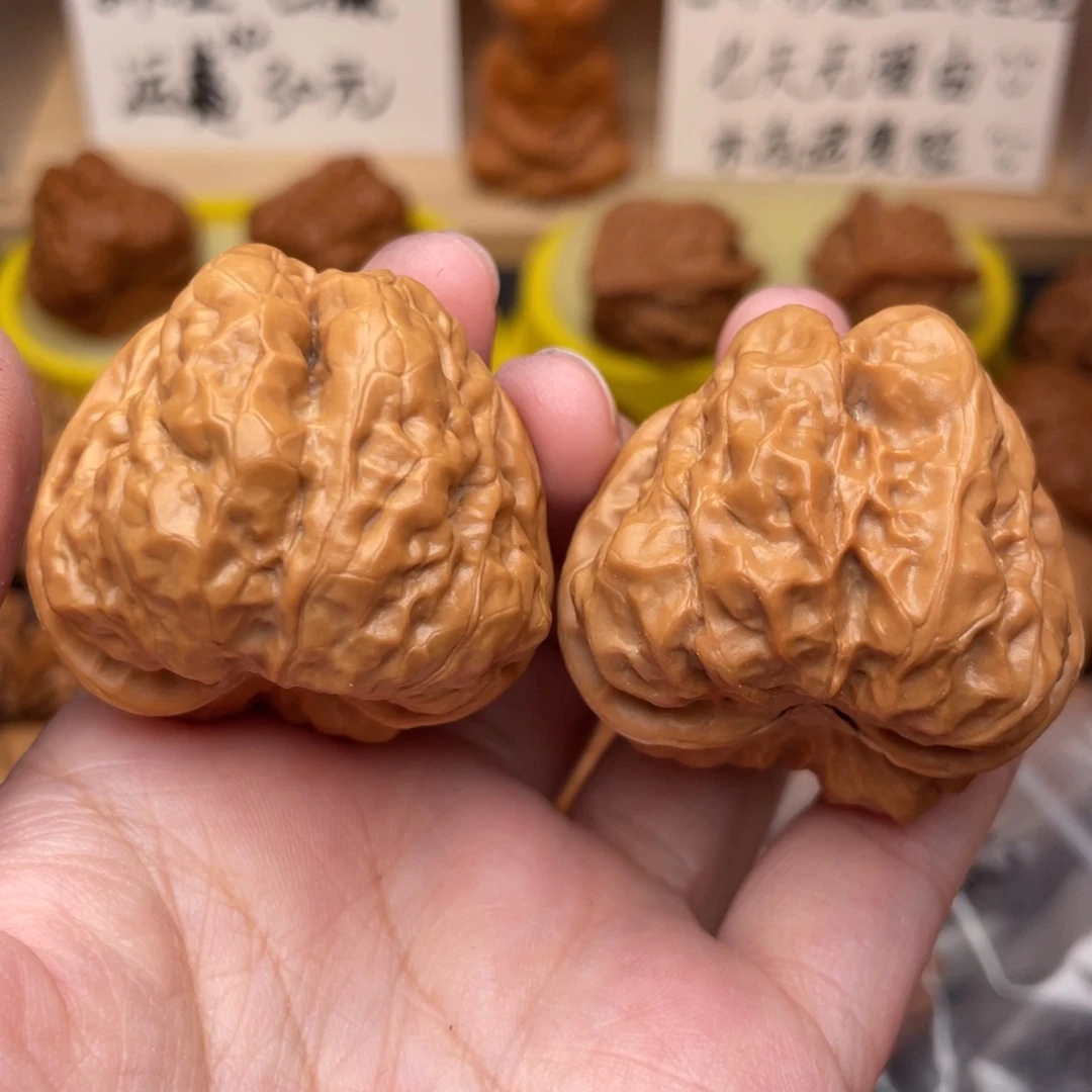 文玩核桃把件蛤蟆40×43