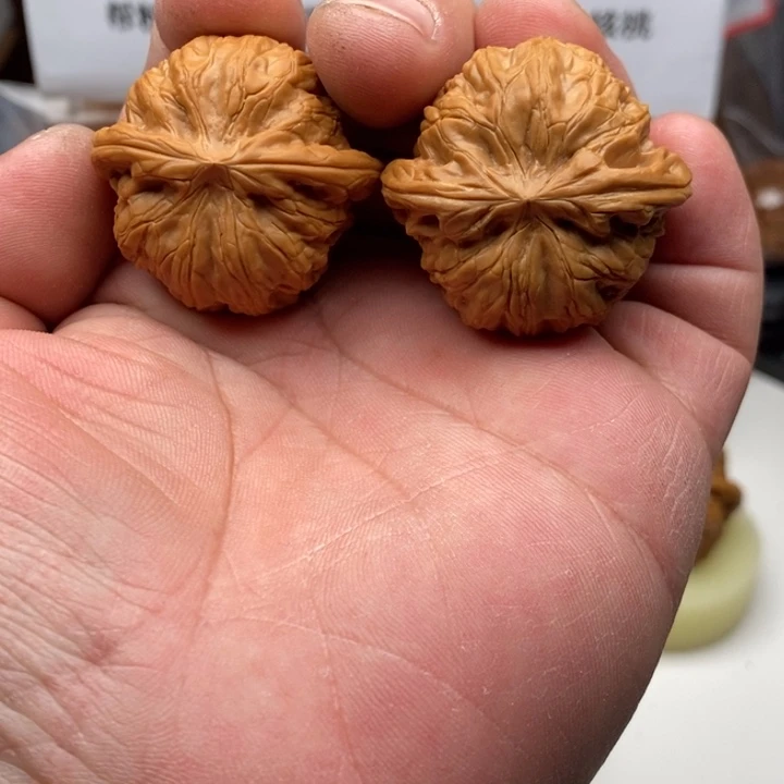 清修战鼓文玩核桃