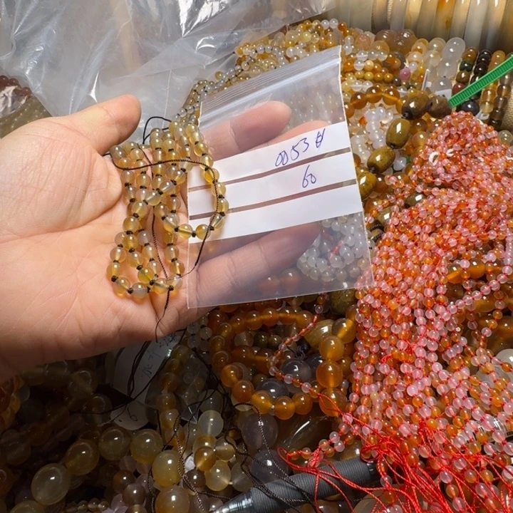 雪***阳玛瑙/玉髓未镶嵌颈饰0053……60