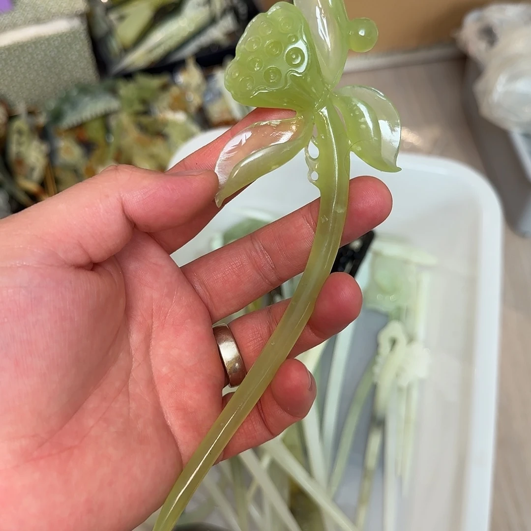蛇纹石玉未镶嵌发饰