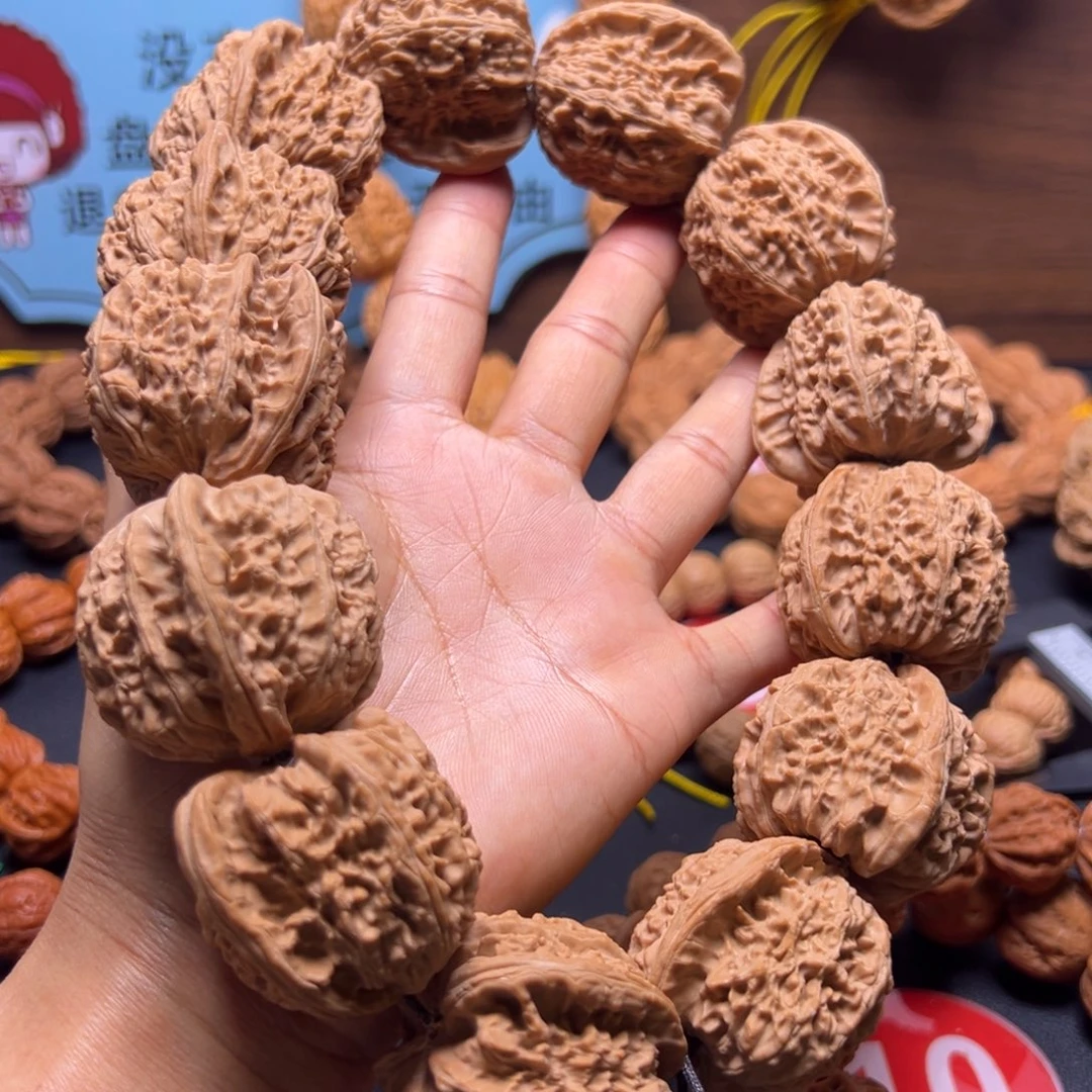 文玩核桃吊坠白狮子37加