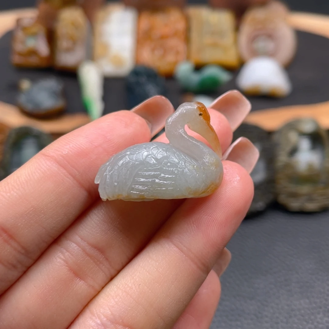 定制翡翠未镶嵌翡翠