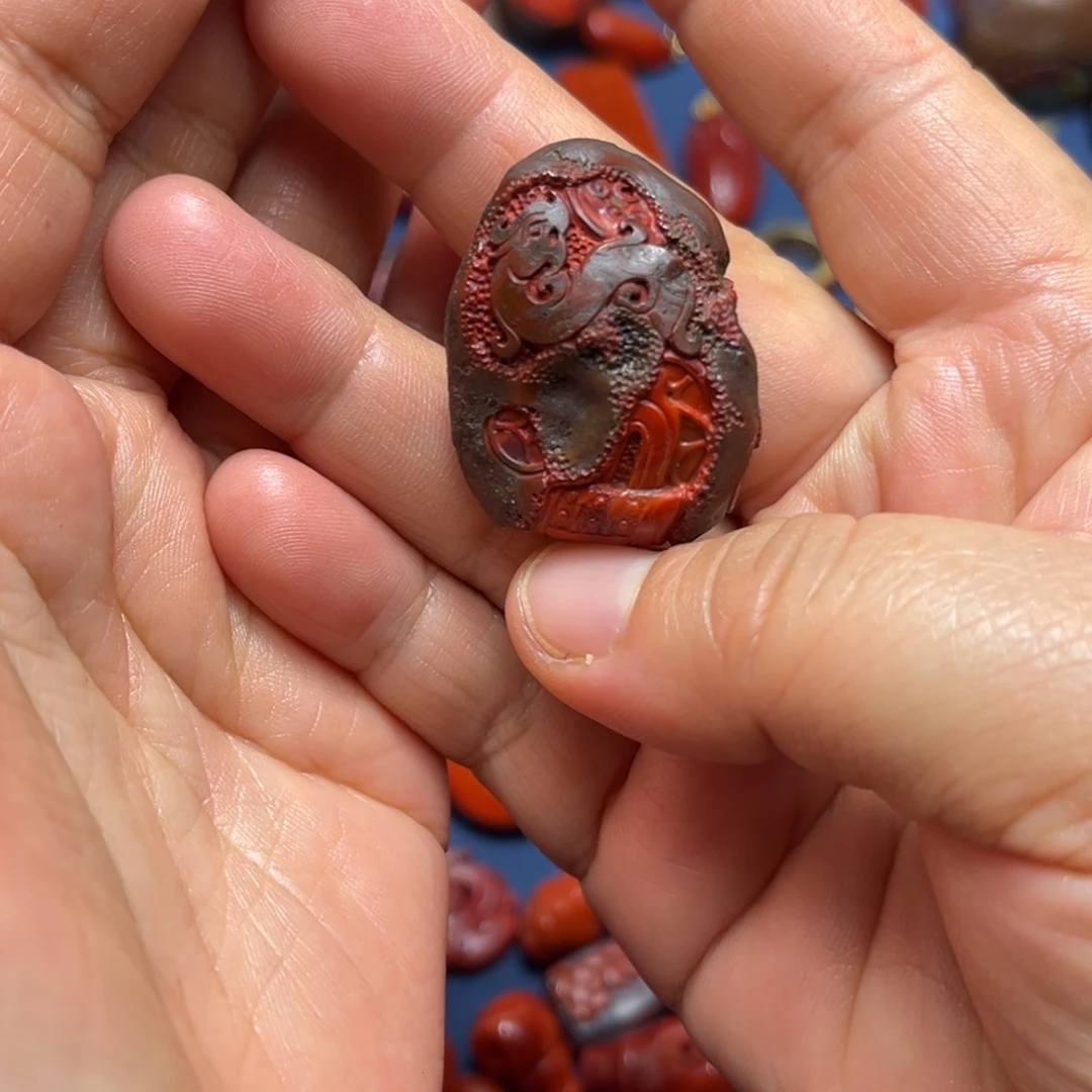 南红玛瑙未镶嵌颈饰