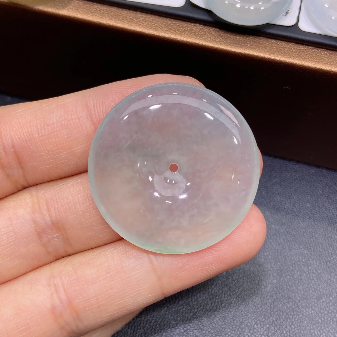 缅甸天然A货翡翠，高冰种飘雪花棉飘花平安扣吊坠，冰透百搭颈饰L