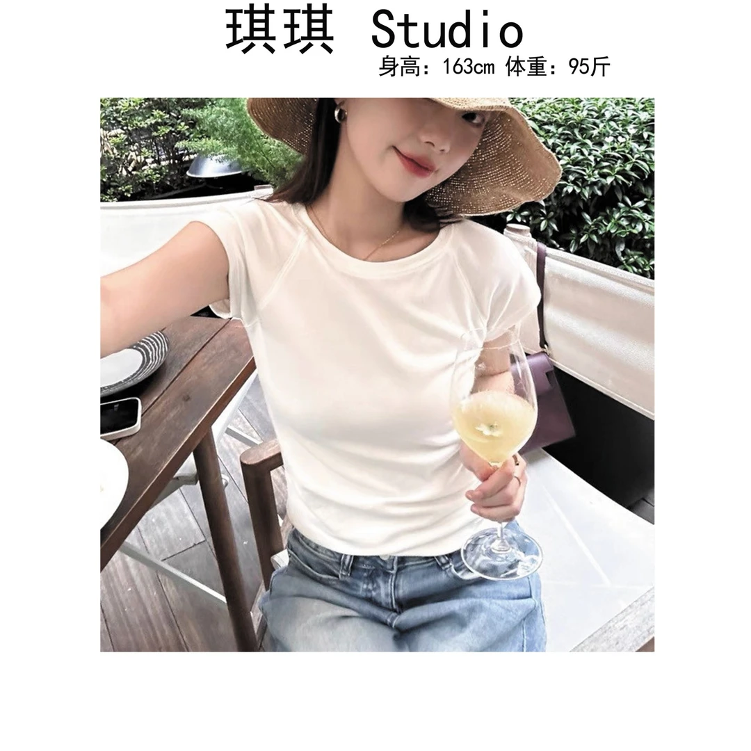 《琪琪家》夏季新款潮流气质时尚纯色基础简约显瘦减龄短袖810-CS
