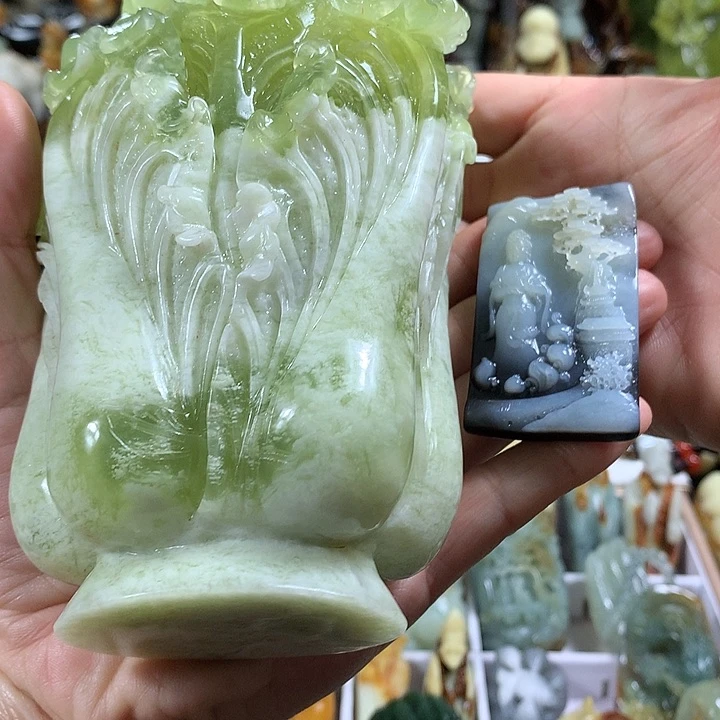 蛇纹石玉手把件未镶嵌靖*哥