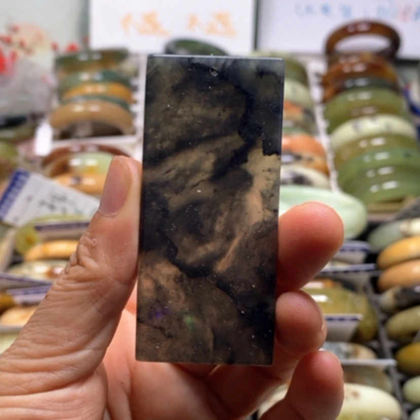 【闪购商品】蛇纹石玉未镶嵌手镯