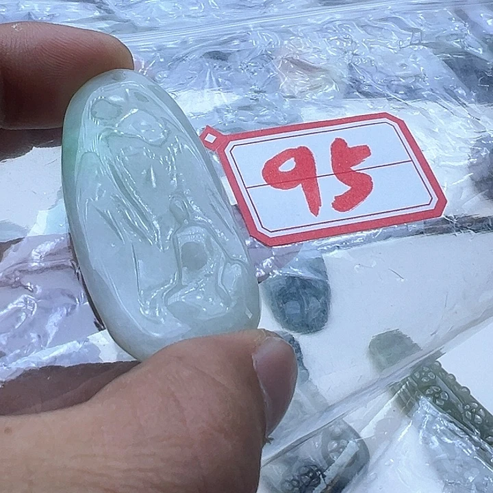 翡翠颈饰未镶嵌天然缅甸翡翠吊坠