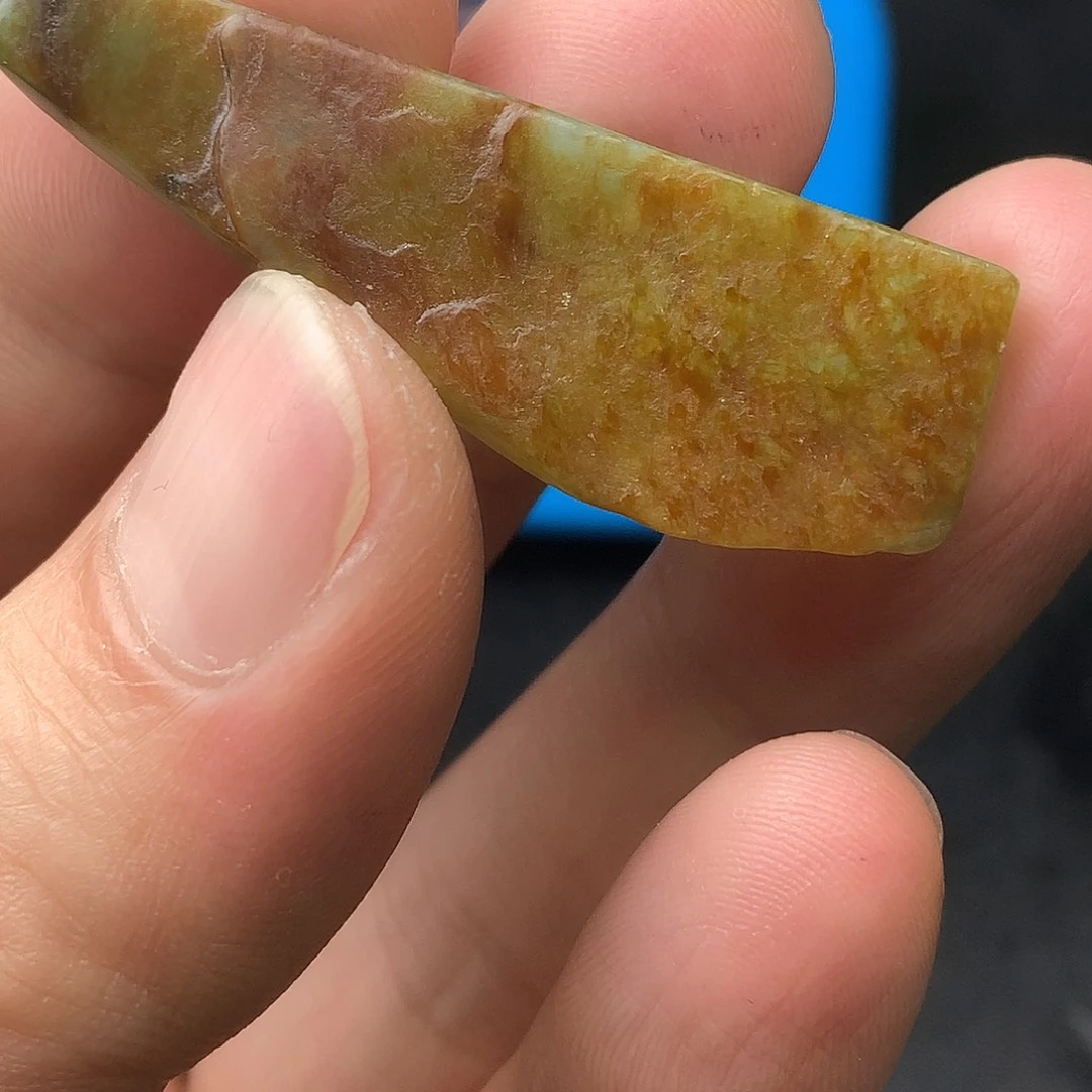 翡翠未镶嵌颈饰翡翠首饰