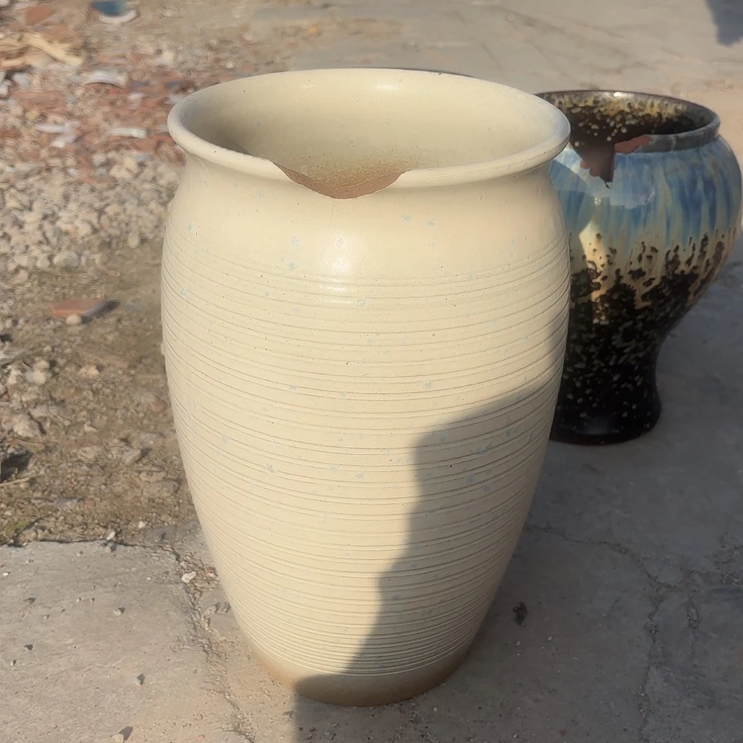 紫砂花盆口径20高度34一个瑕疵