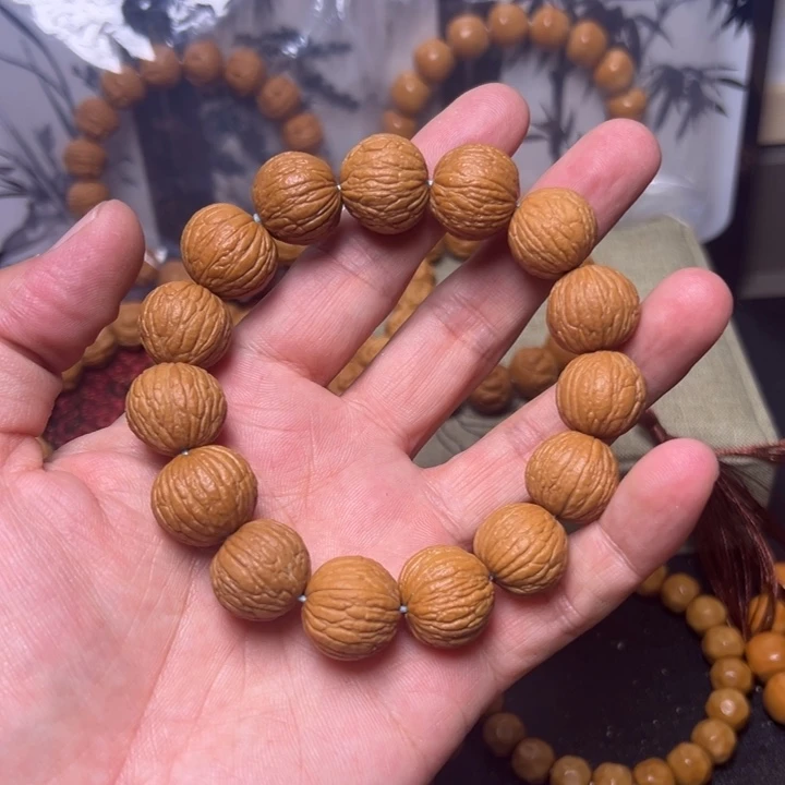 猴头核桃手串风雨