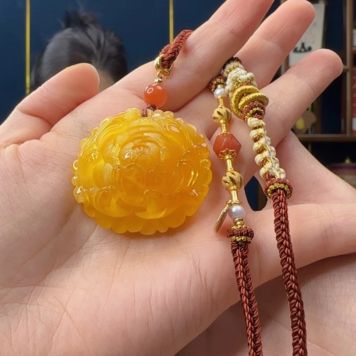 未镶嵌吊坠(赠链)蜜蜡月****木