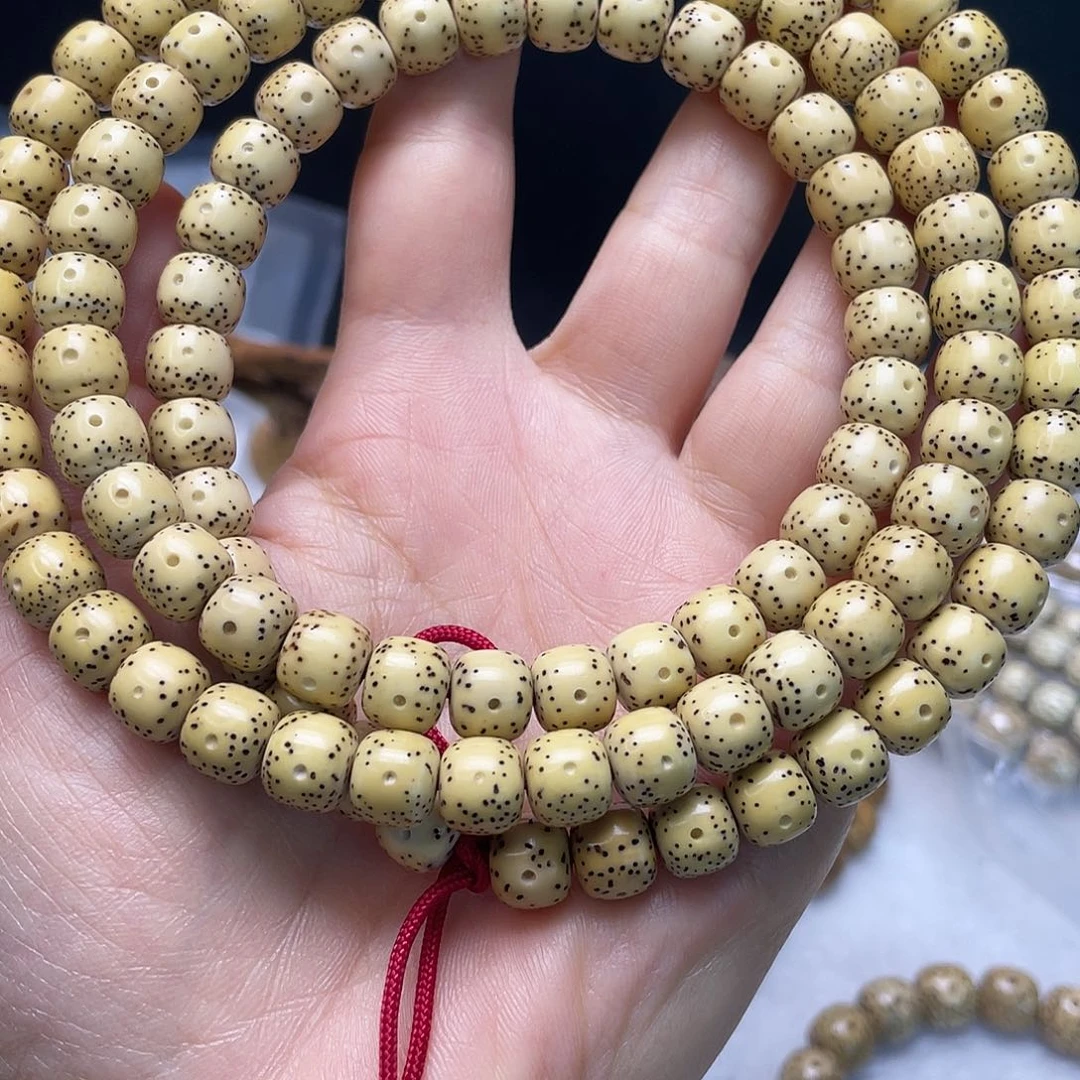 赵***宏星月菩提吊坠原生态9*8通体留白108