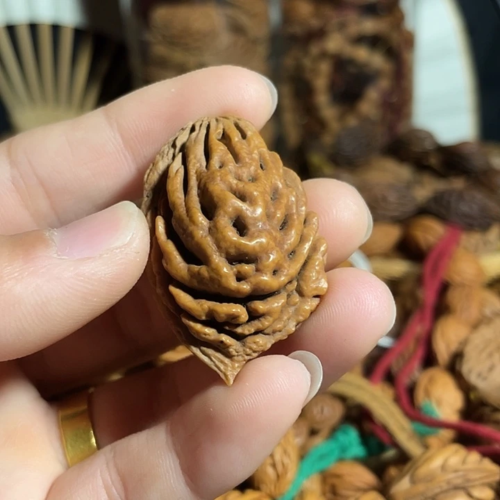 秋***仔桃核吊坠碧桃核大尺寸吊坠