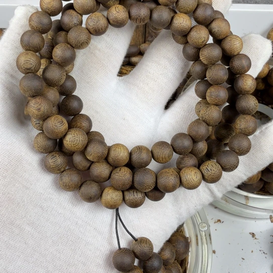 沉香沉香碎屑油叶子树心油