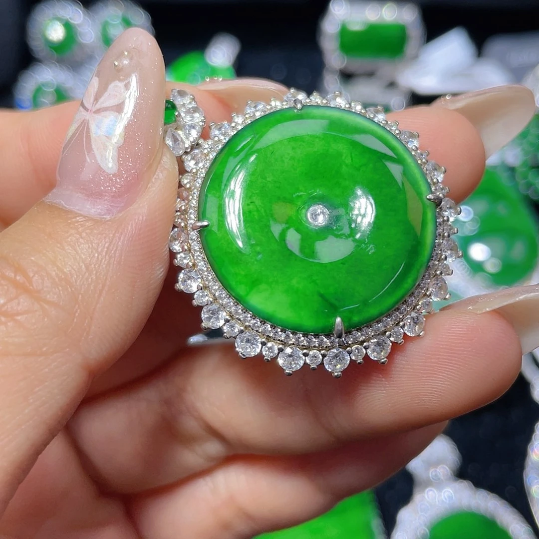 翡翠颈饰银S925镶嵌翡翠