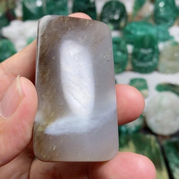 未镶嵌独山玉颈饰