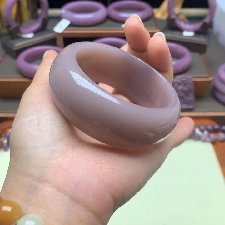 东陵石手镯未镶嵌