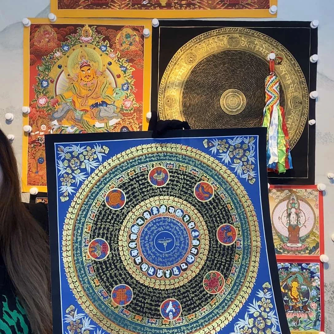 卷轴画纯手绘唐卡六字真言50厘米左右