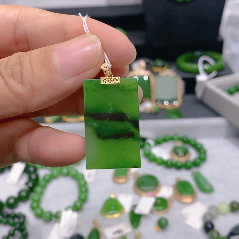 【闪购商品】和田玉（碧玉）颈饰未镶嵌