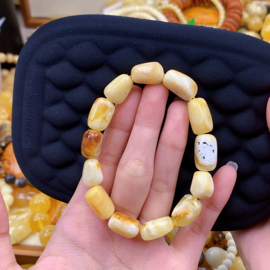 琥珀未镶嵌珠宝奇石10.8