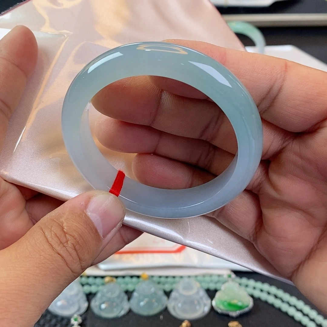 【闪购商品】未镶嵌手镯翡翠