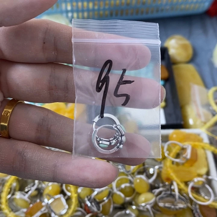 蜜蜡裸石银S925镶嵌耳扣