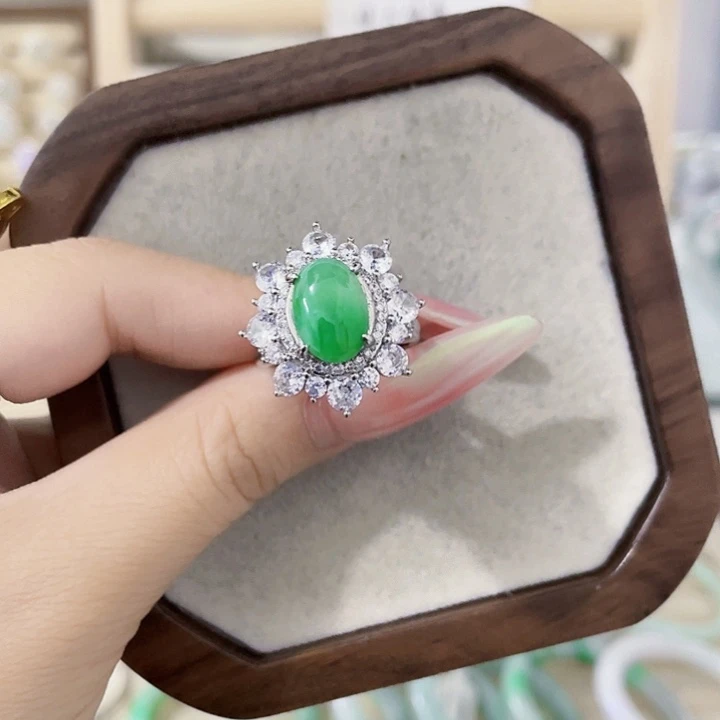 翡翠未镶嵌颈饰天然翡翠Ａ货